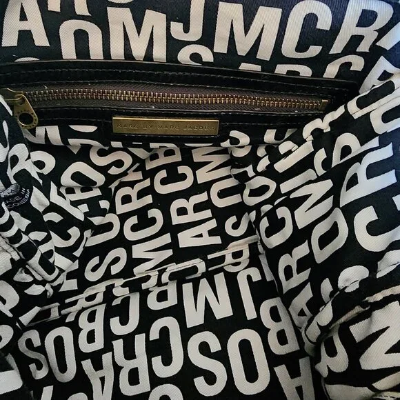 Marc Jacobs Ex-large Tote "EUC" - Picture 13 of 16